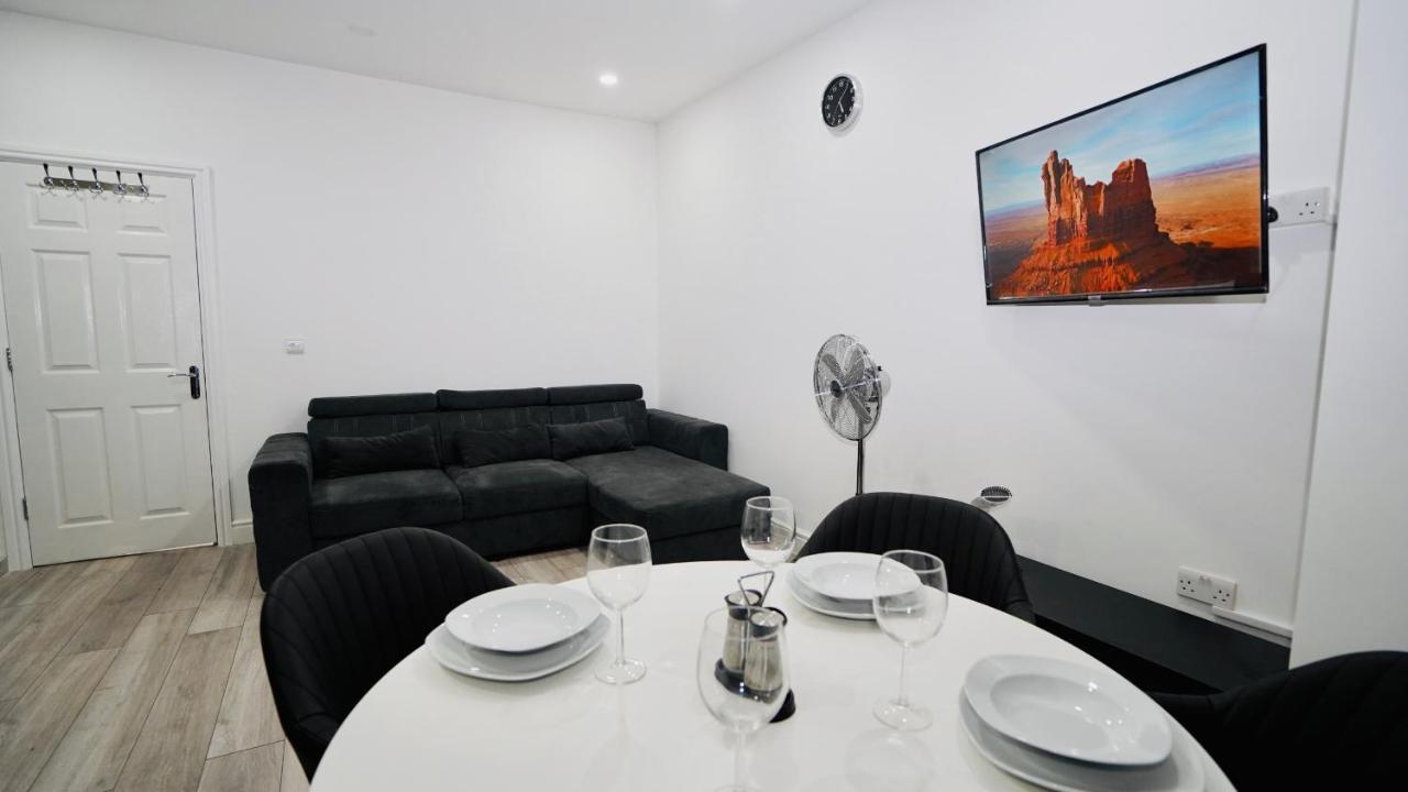 E2M Stays Lovely Apt Close To Ilford Station With Free Parking Exterior foto